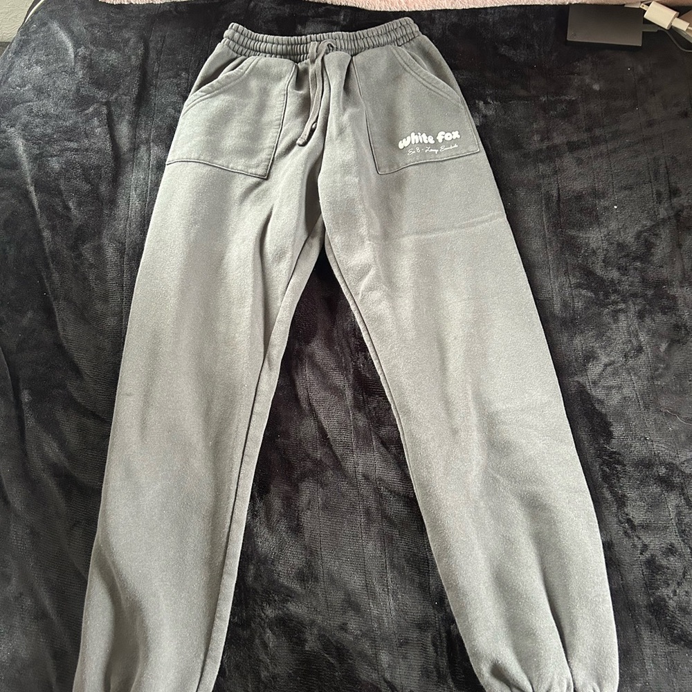 White Fox Boutique Gray Pullover Hoodie & sweatpants - Picture 4 of 5